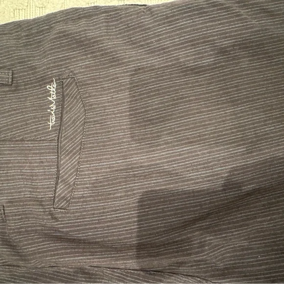 Travis Mathew golf shorts - Picture 3 of 3